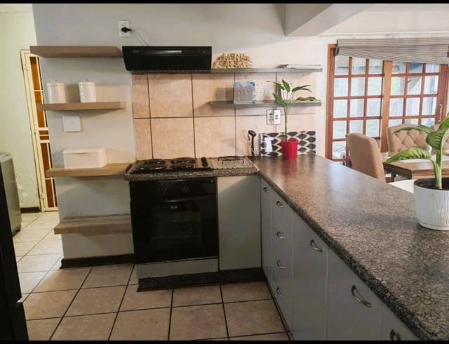 3 BEDROOM PROPERTY TO RENT IN BENDOR